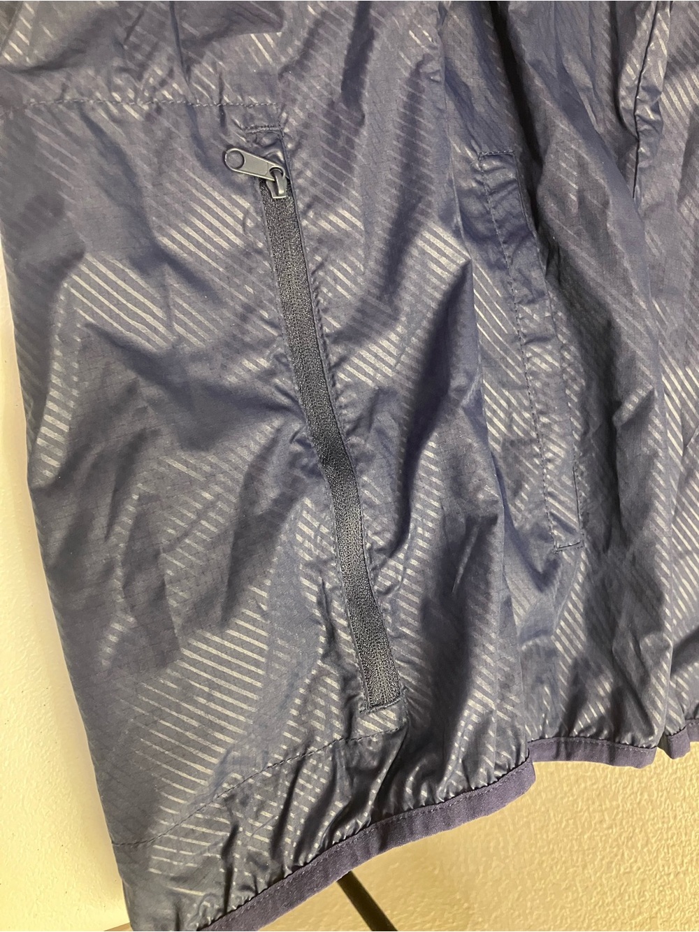 Asics Waterproof Rain Navy Running Jacket - Picture 5 of 5